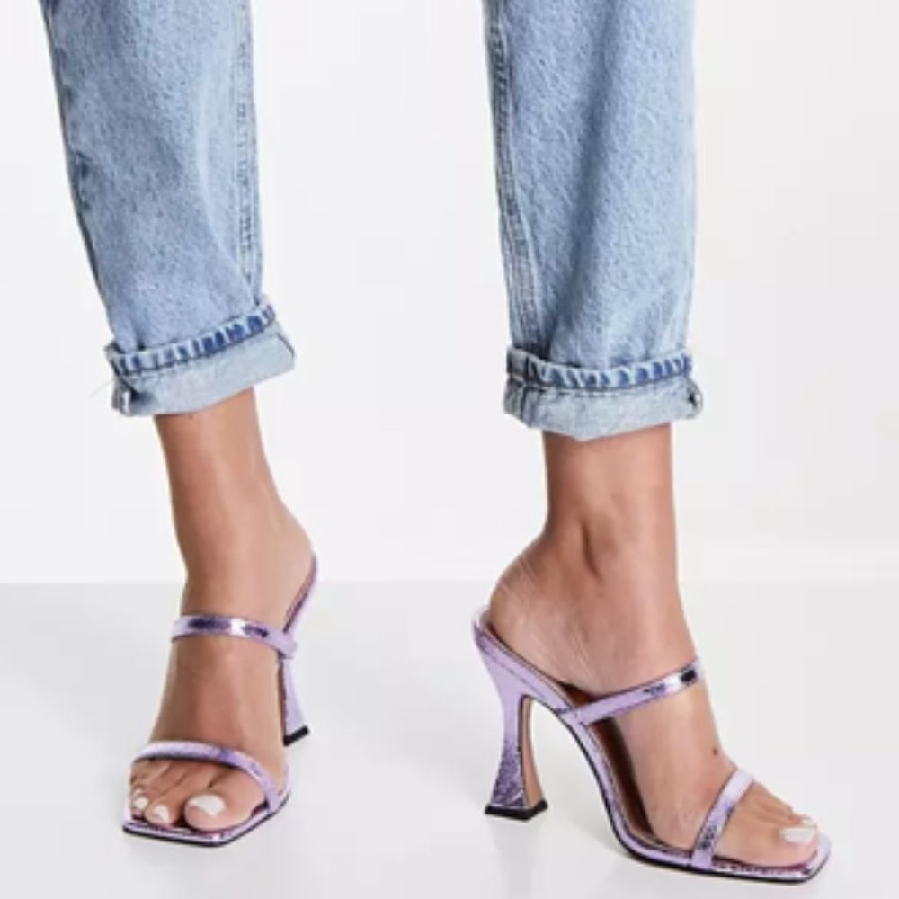 NWOT ASOS DESIGN sandals in metallic lilac SZ8